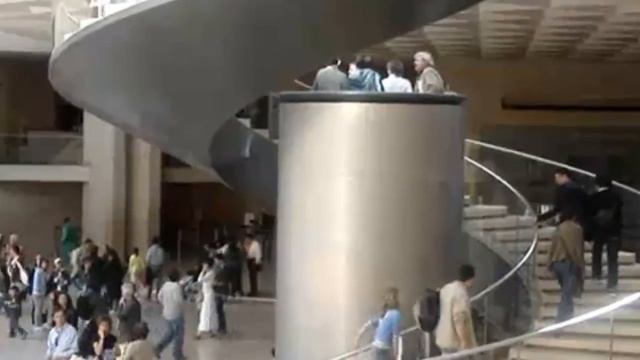 САМЫЕ УДИВИТЕЛЬНЫЕ ЛИФТЫ В МИРЕ смотреть онлайн