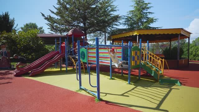 Детская площадка