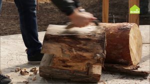Как снять кору с бревна. Строите дом из кругляка? Дадим полезный совет