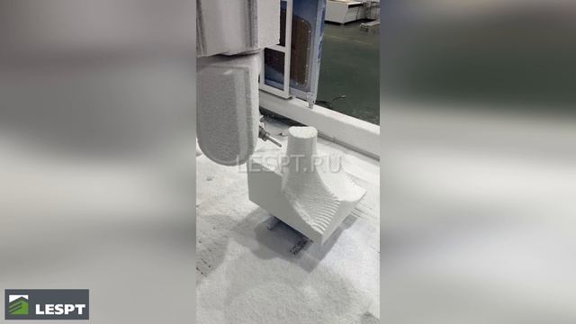 Фрезерный пятиосевой обрабатывающий центр с ЧПУ HARTMANN 5Z-32.26