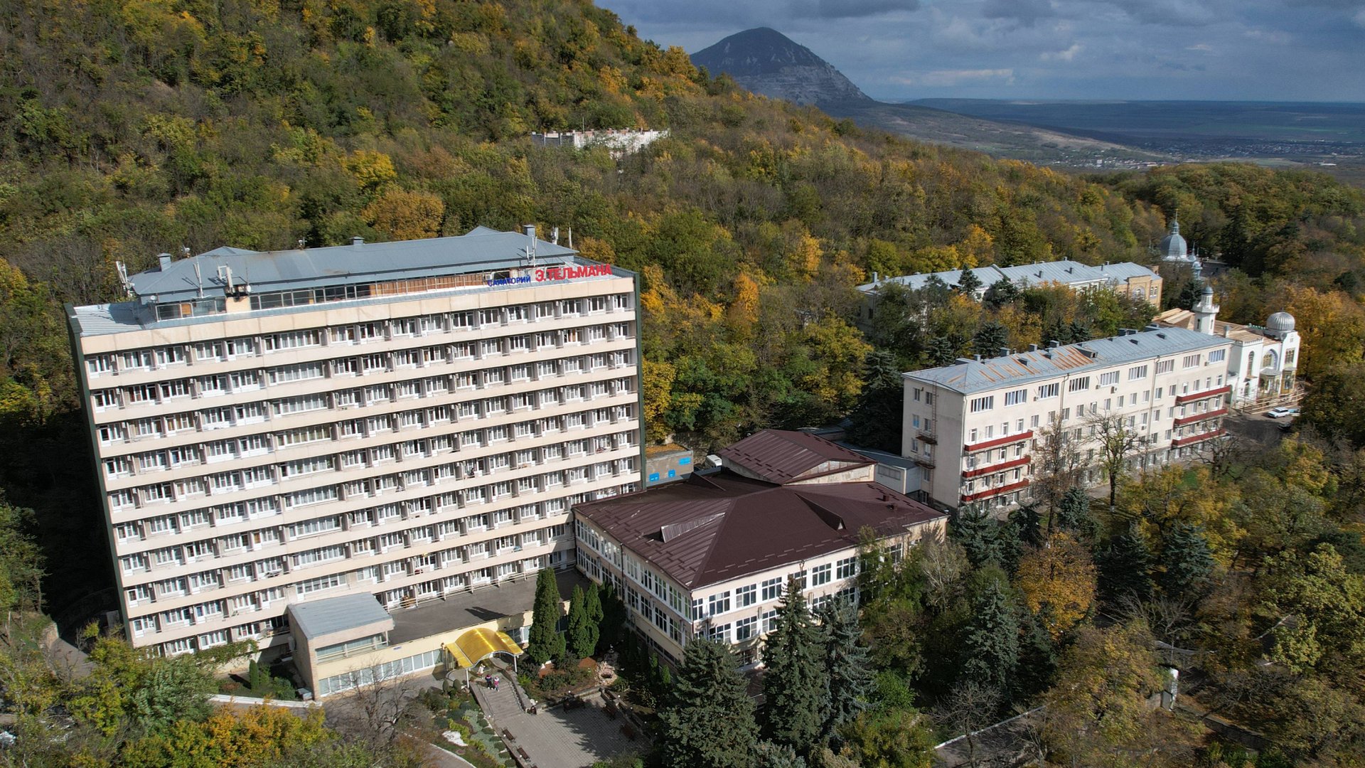 Санаторий "им. Тельмана" (495)877-23-23 путевки онлайн в город-курорт Железноводск смотреть онлайн