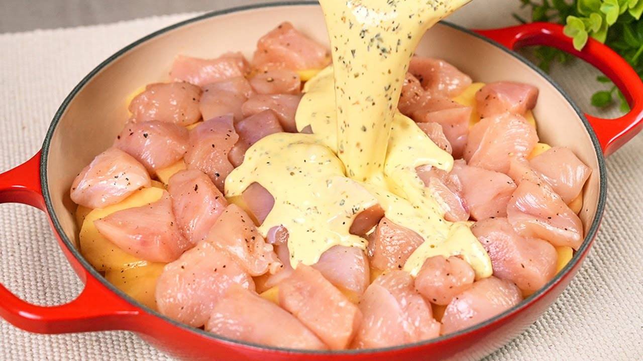 Какой простой и вкусный рецепт куриной грудки! Готовить его можно каждый день! смотреть онлайн