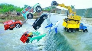 Самолет Thar Roxx, пикап Tata, Toyota Fortuner, авария, Самый большой водопад, разрушающий JCB