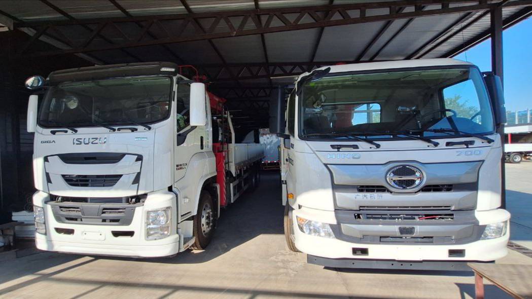 Isuzu Giga и Hino 700 c КМУ Unic от компании Милларда смотреть онлайн