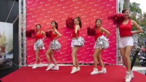 dance 2 . asian girls