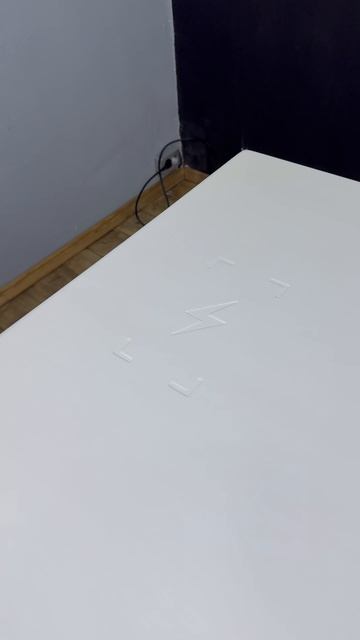 Умный стол белый смотреть онлайн