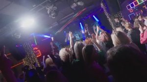 КАВЕР ГРУППА JUMP MORE