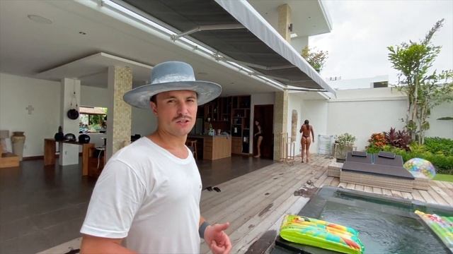 Переехал на Бали на 4 месяца. ДР на вилле. На мотиках по пляжу. смотреть онлайн