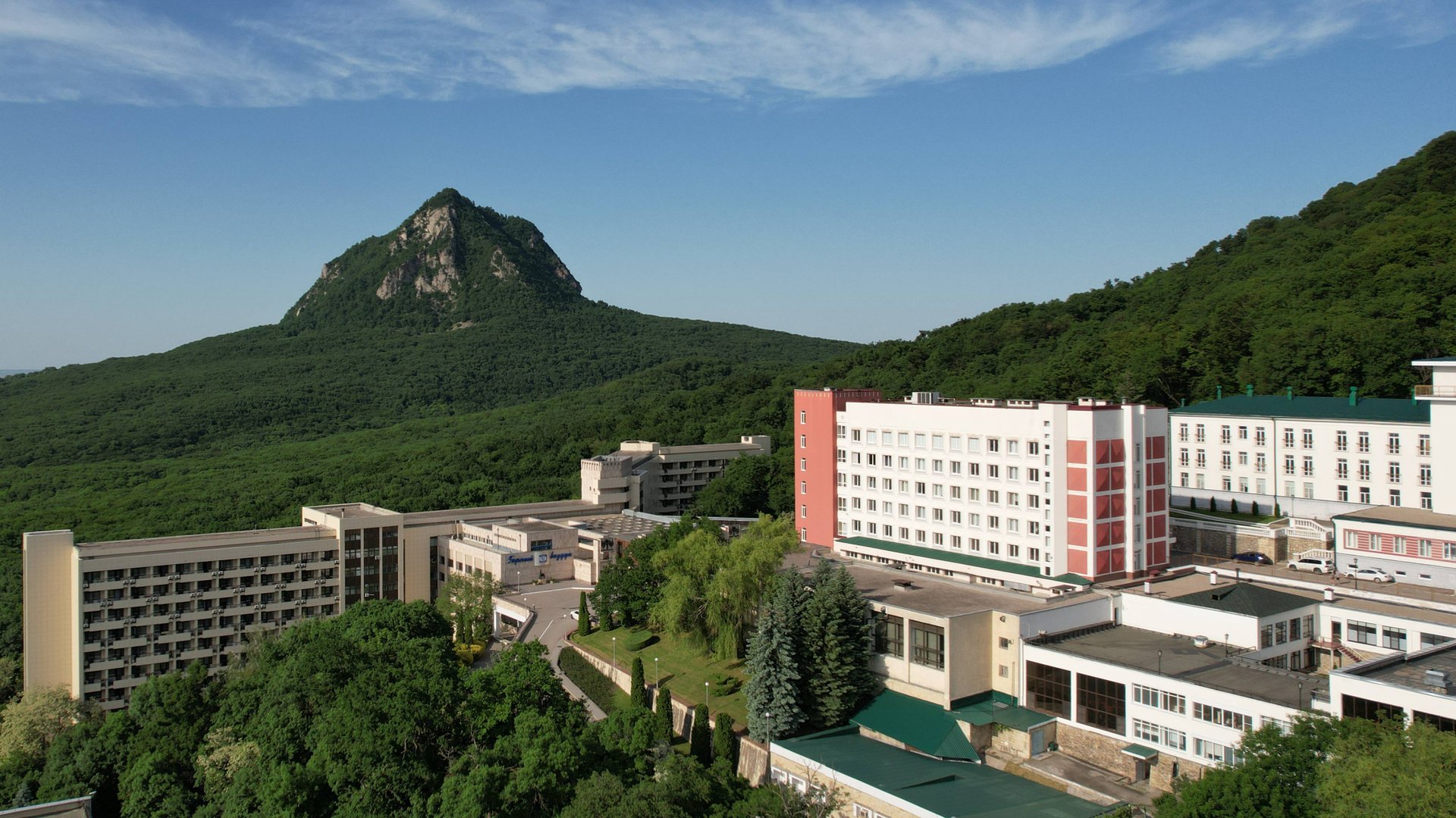 Санаторий "Горный Воздух" 8(495)877-23-23 Железноводск, путевки на лечение по официальным ценам смотреть онлайн