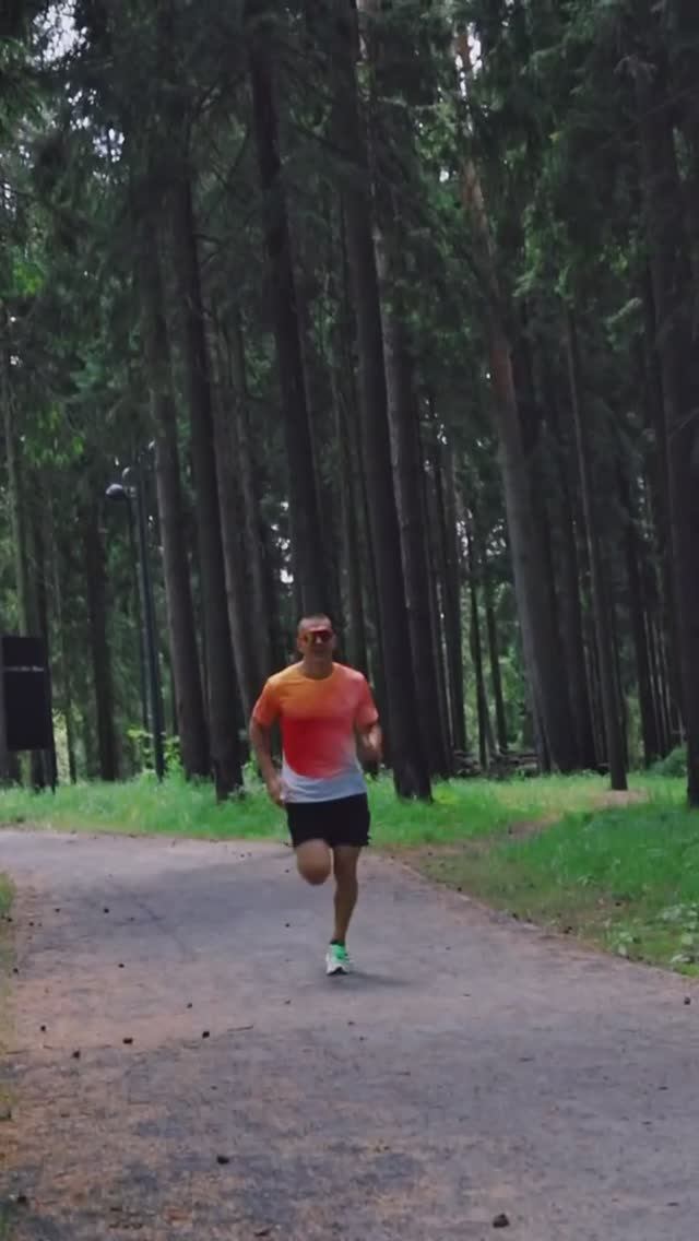 Лето - не повод расслабляться! ☀️ 💪🏼Александр Большунов смотреть онлайн