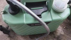 ОПРЫСКИВАТЕЛЬ на 5 литров для дачи.