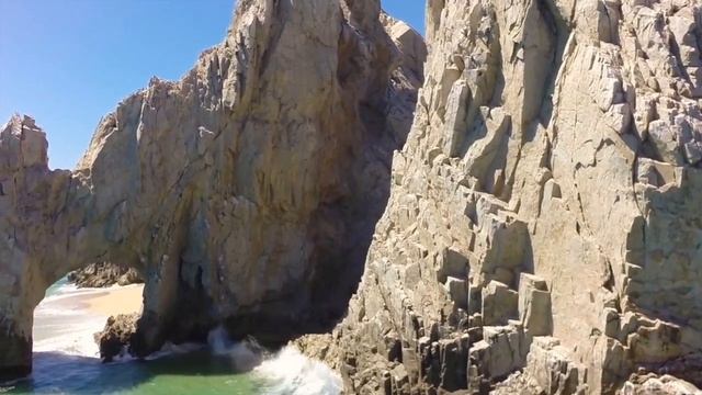 УДИВИТЕЛЬНЫЕ АРКИ, созданные природой смотреть онлайн