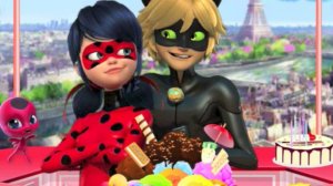 Кот нуар готовит завтрак ланчбокс для Леди Баг