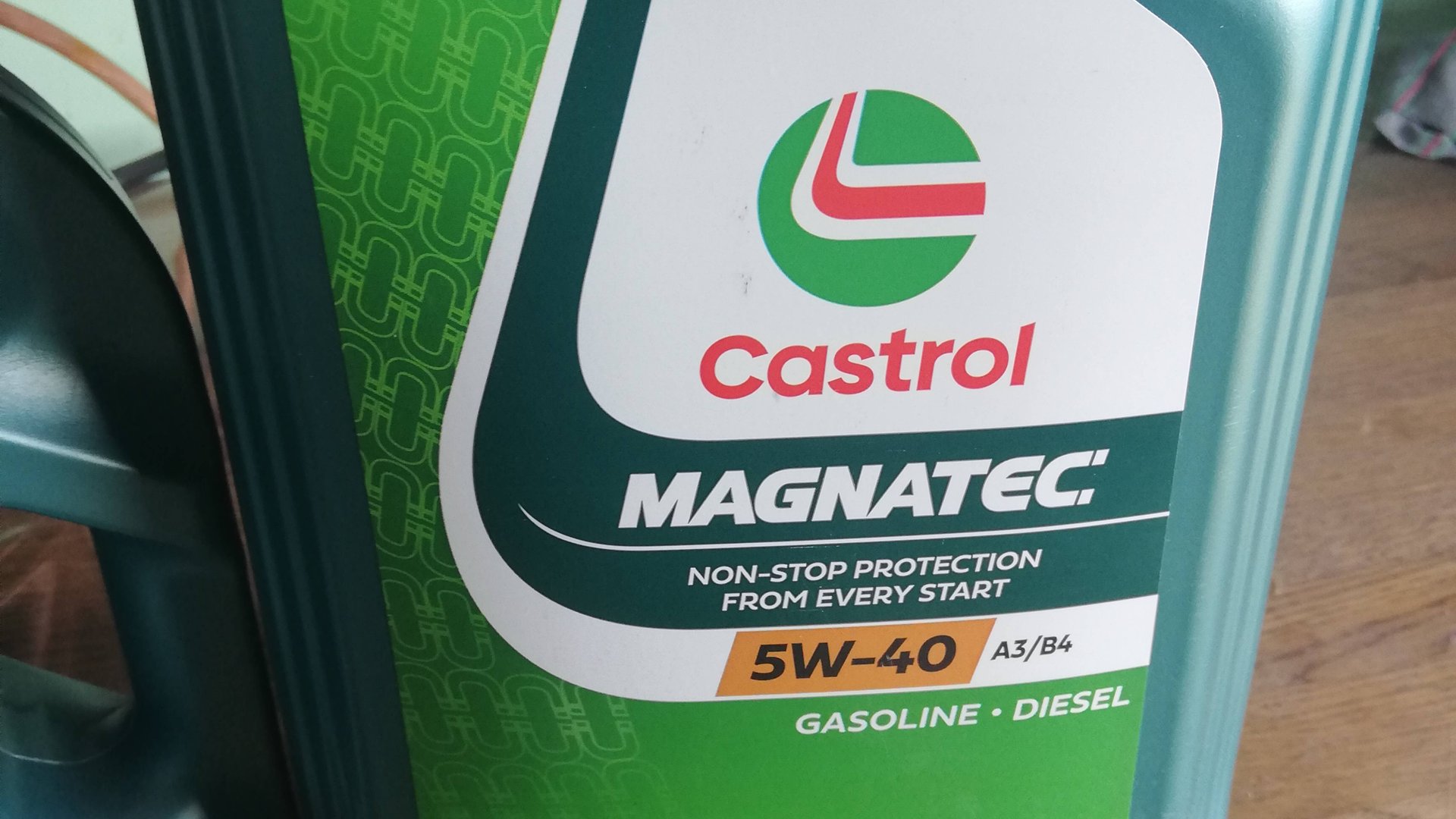 Castrol MAGNATEC 5W-40 A3/B4 смотреть онлайн