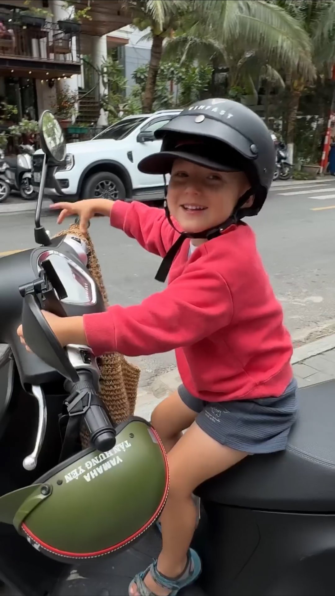 Путешествия с детьми такие😅