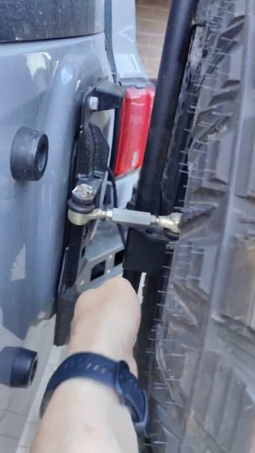 Калитка в задний силовой бампер 