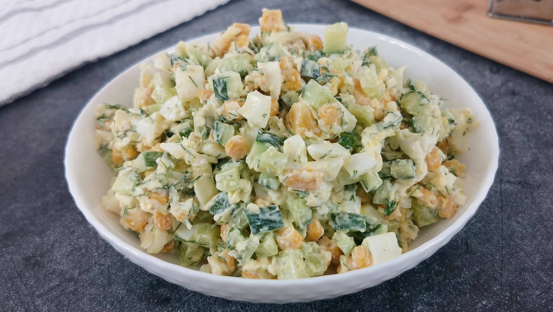 Новый салат с кукурузой на 5 минут смотреть онлайн