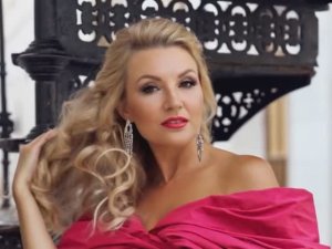 ﹤ Милый друг﹥ 2025г
Поет: Елена Панурова
Слова: Алексей Баширов
Музыка: Владимир Мухин