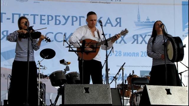 Группа Требушет-Sailors -Hourra Les Filles- (Французская гребная)