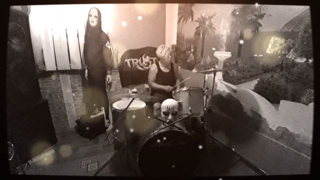 AC/DC - Back in black drum cover смотреть онлайн