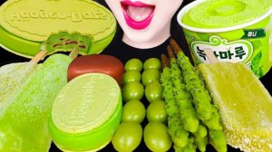 Мороженое со вкусом матча