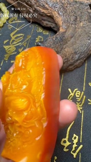 Высококлассный кулон с изображением Гуаньинь и красным журавлиным гребнем