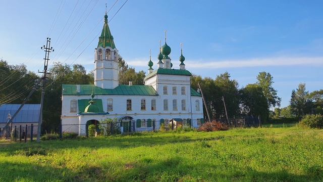 Вознесенская (Леонтьевская) церковь в Тутаеве двухъярусный храм трапезного типа, построен в 1795 г. смотреть онлайн