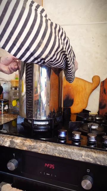 Дед и Самогон #shorts смотреть онлайн