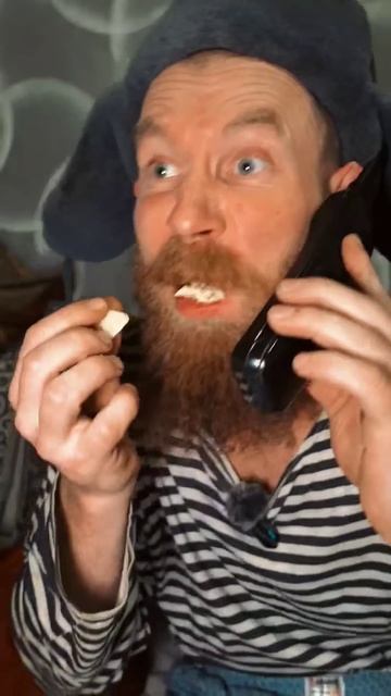 К соседу! #shorts смотреть онлайн