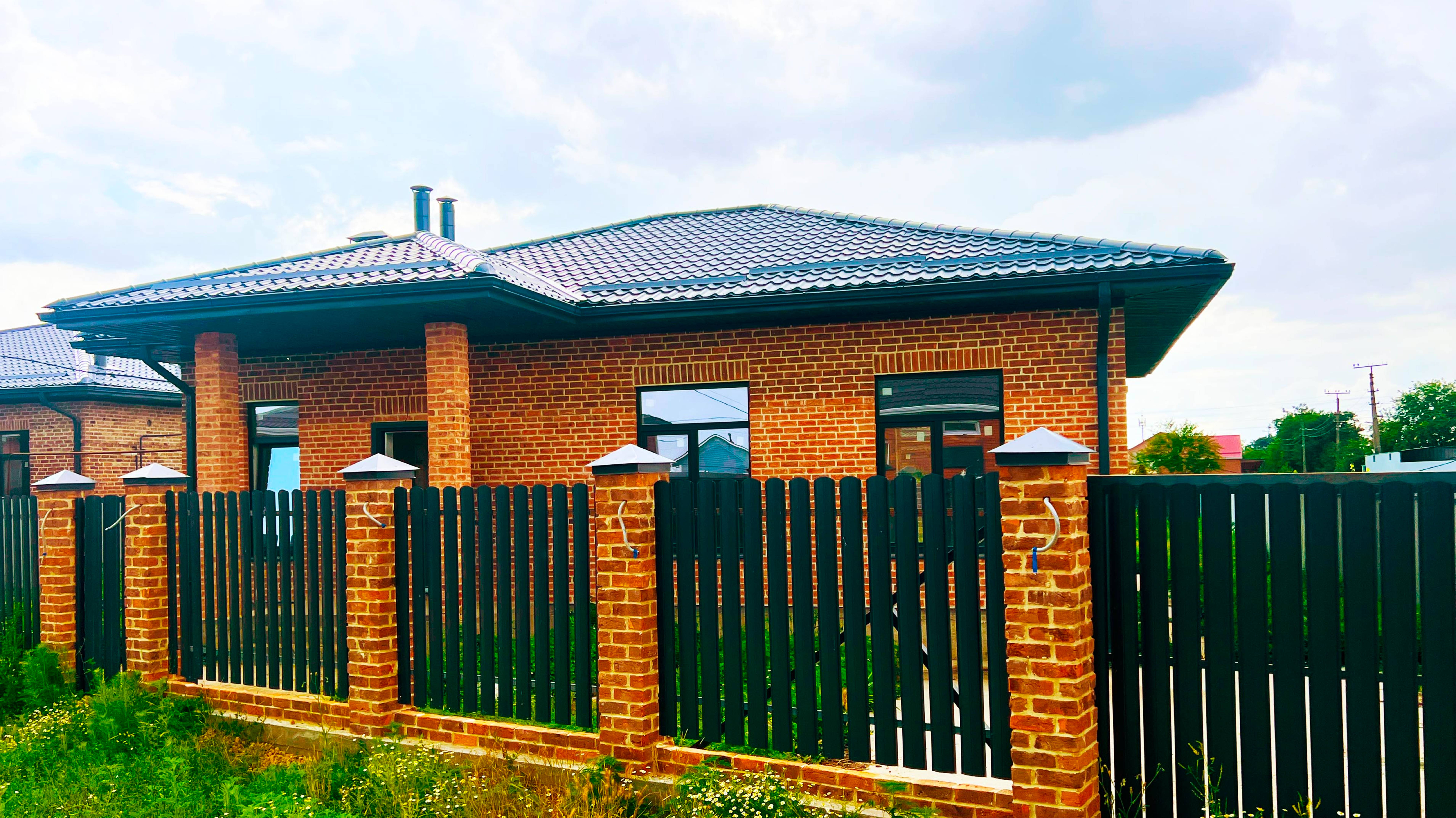 Дом, где хочется остаться: кирпич ручной формовки, идеальная отделка и шашлыки у воды рядом с домом смотреть онлайн