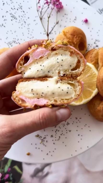 Самый вкусный крем для профитролей. 😋 смотреть онлайн