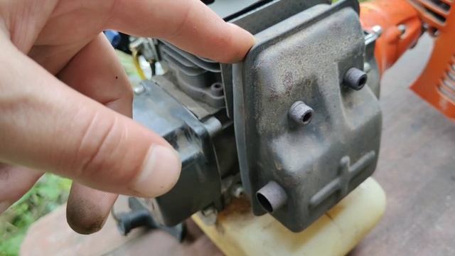 на горячую плохо заводится триммер бензокосилка глохнет на горячую проблема глушитель