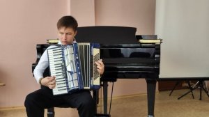 под небом Парижа