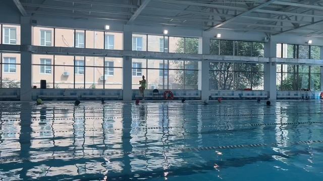 Занятия по аквааэробике в бассейне АГУ смотреть онлайн