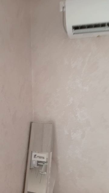 Установил внутренний и наружный блоки сплит-система