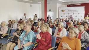 Песня "Я признаюсь напрямую, что люблю себя любую"