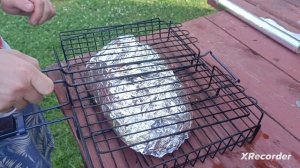 Картофель запечённый в фольге на мангале.