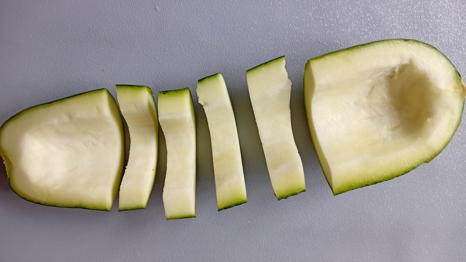 Теплый салат с кабачками готовить прямо сейчас смотреть онлайн