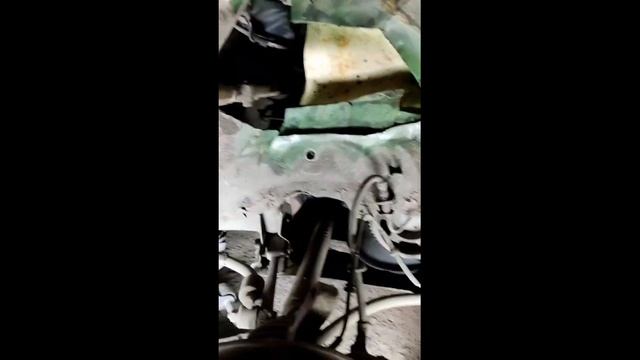 Lada Priora. Ремонт передней правой чашки.