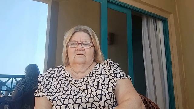 Как встречают отели своих гостей .?  Нужно отстаивать своё , а не проглатывать что подсовывают