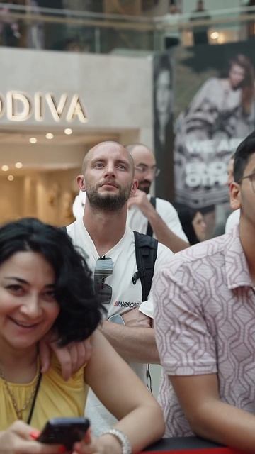 Пётр Ян: открытая тренировка. Мотивационная речь и футболка в толпу фанатов смотреть онлайн