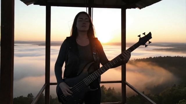 THE FOG STALKER – Кинематографический ужас + Тяжелый металл | Видео с ИИ