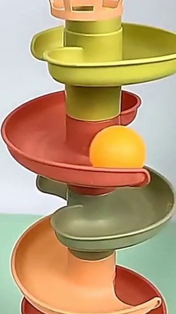 🎯 Монтессори-игрушки: развиваем малыша играючи!