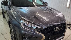 Lada Vesta - бронирование прозрачной полиуретановой плёнкой капота, фар, часть крыши и под ручками