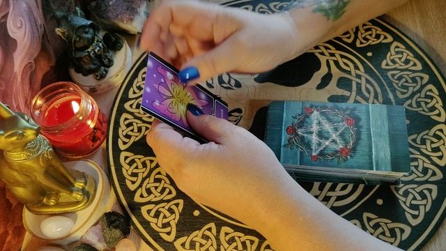 Его искреннее отношение к вам 💞 таро расклад на два варианта смотреть онлайн