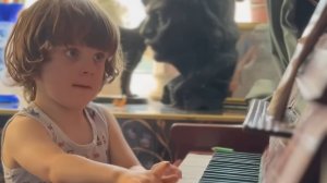 Гавриил фантазирует джаз