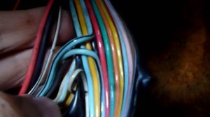 Как правильно подсоединиться к проводу в авто.... и чтобы машина не сгорела потом.