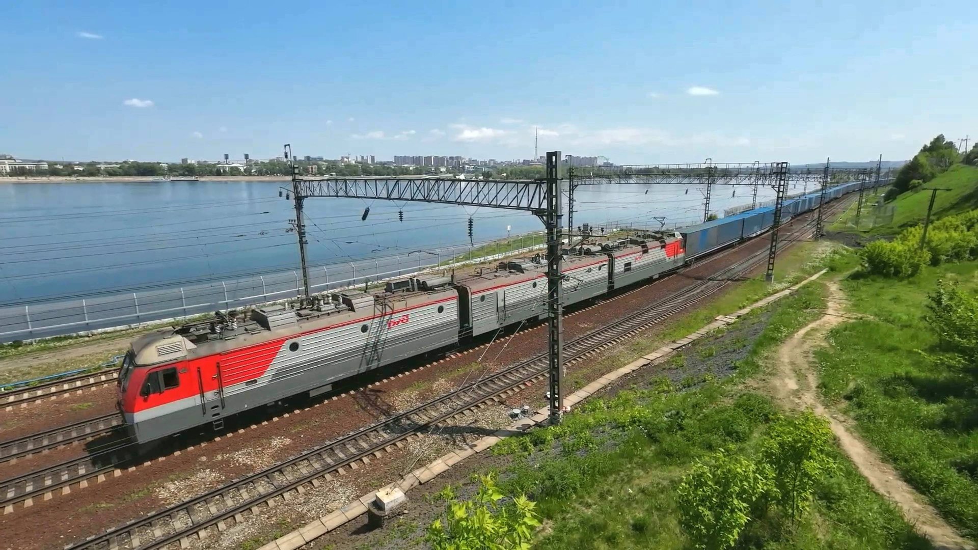 Поезда России: грузовые и пассажирские поезда РЖД в Иркутске летом 2025 | Транссиб смотреть онлайн