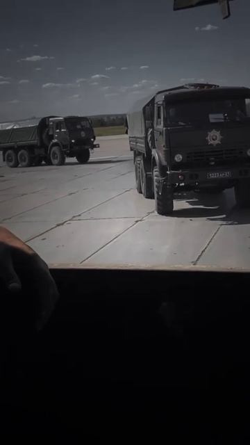 НАС ЖДУТ, И МЫ ВЕРНЕМСЯ смотреть онлайн