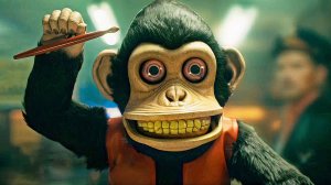 Жуткая ОБЕЗЬЯНА yбивaeт СЛУЧАЙНЫХ людей, устраивая в городе АПОКАЛИПСИС [пересказ]